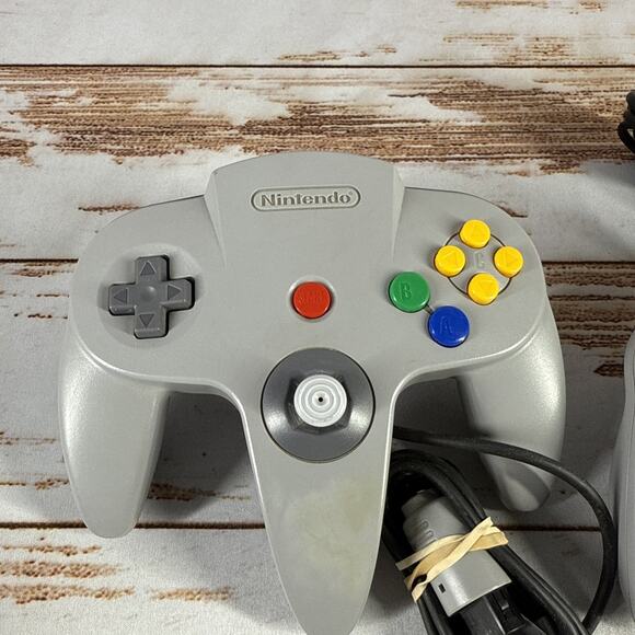 Lot Of 2 Nintendo 64 N64 Controllers OEM Authentic Gray Set Nus-005 See Details - Picture 2 of 8